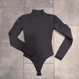 Aritzia Babaton Turtleneck Bodysuit Size S